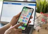 iPhone Dokunmatik Ekran Kendi Kendine Basıyor